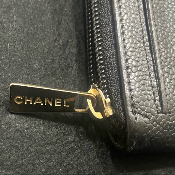 Chanel EUC Black Leather Wallet Hologram intact - Picture 2 of 5